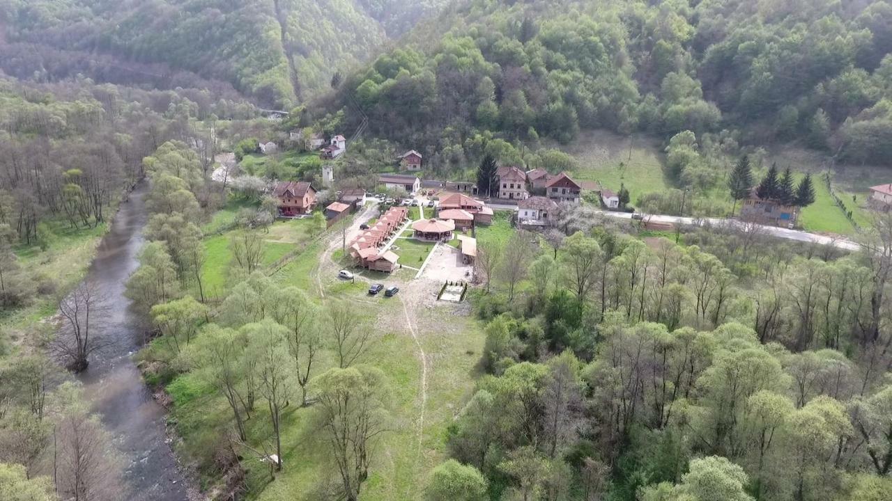 Juzni Vetar Hotel Trnski Odorovci Exterior foto